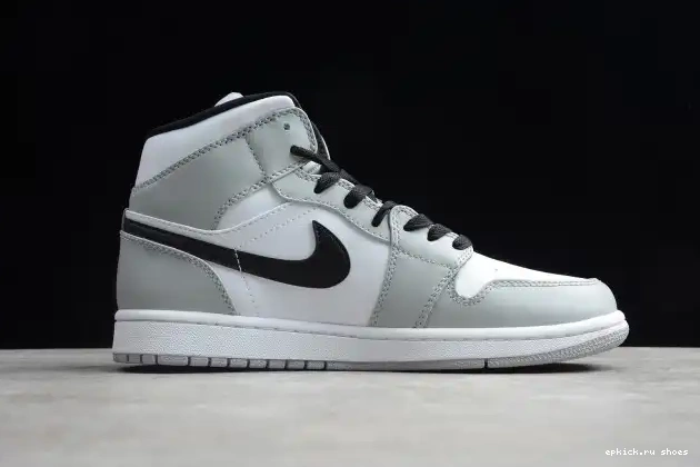 Rep 1 Light 554724-092 Jordan Mid Grey Smoke AIR 0421